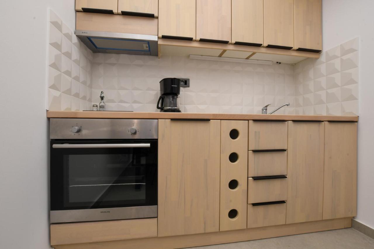 Orion Eco Suites Karteros Exteriör bild