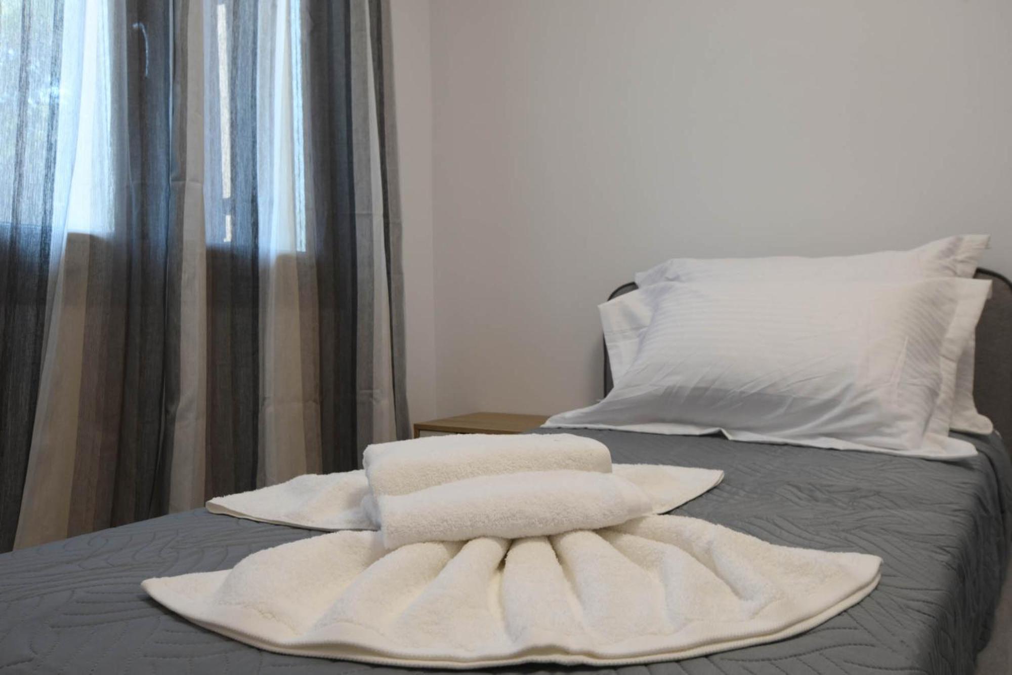 Orion Eco Suites Karteros Rum bild